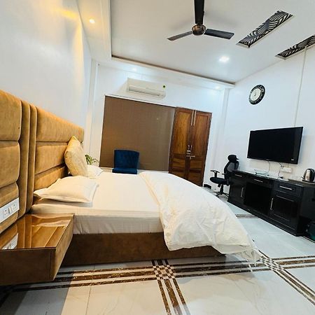 Shreshth Home Stay - Best Family Accommodation - 3Km From Har Ki Pauri, Haridwar, Uttarakhand Esterno foto
