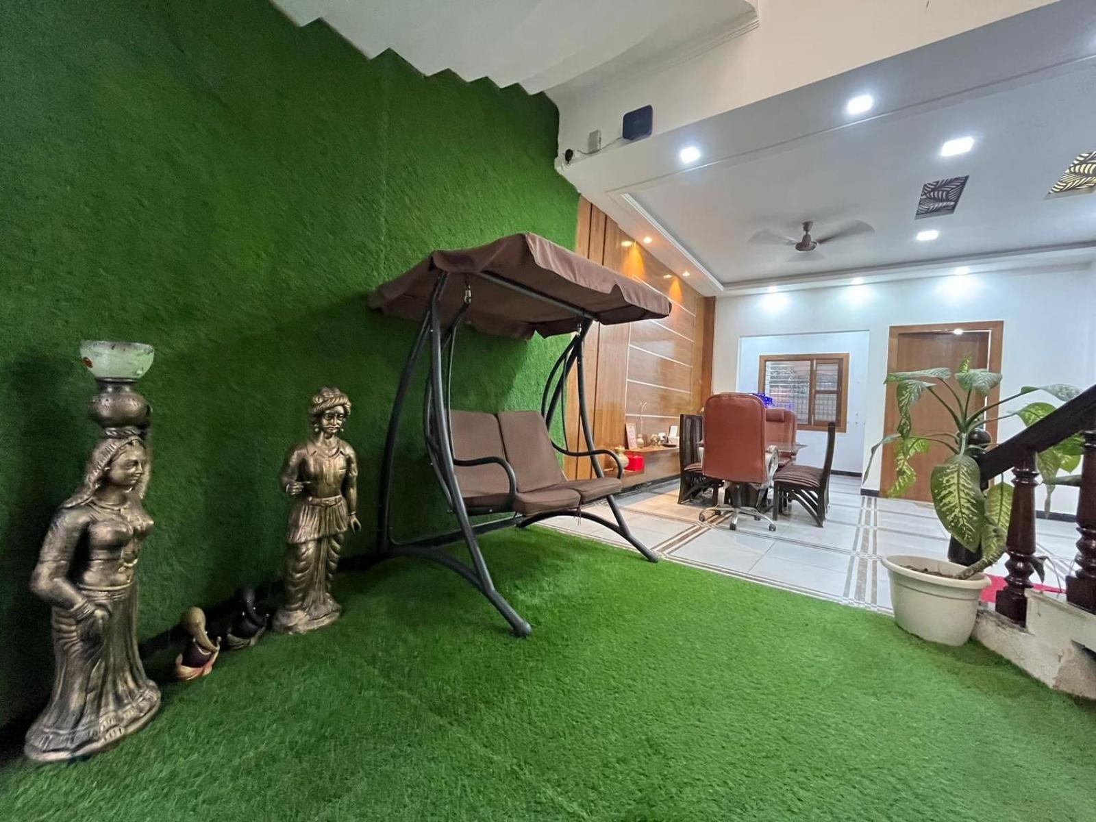 Shreshth Home Stay - Best Family Accommodation - 3Km From Har Ki Pauri, Haridwar, Uttarakhand Esterno foto