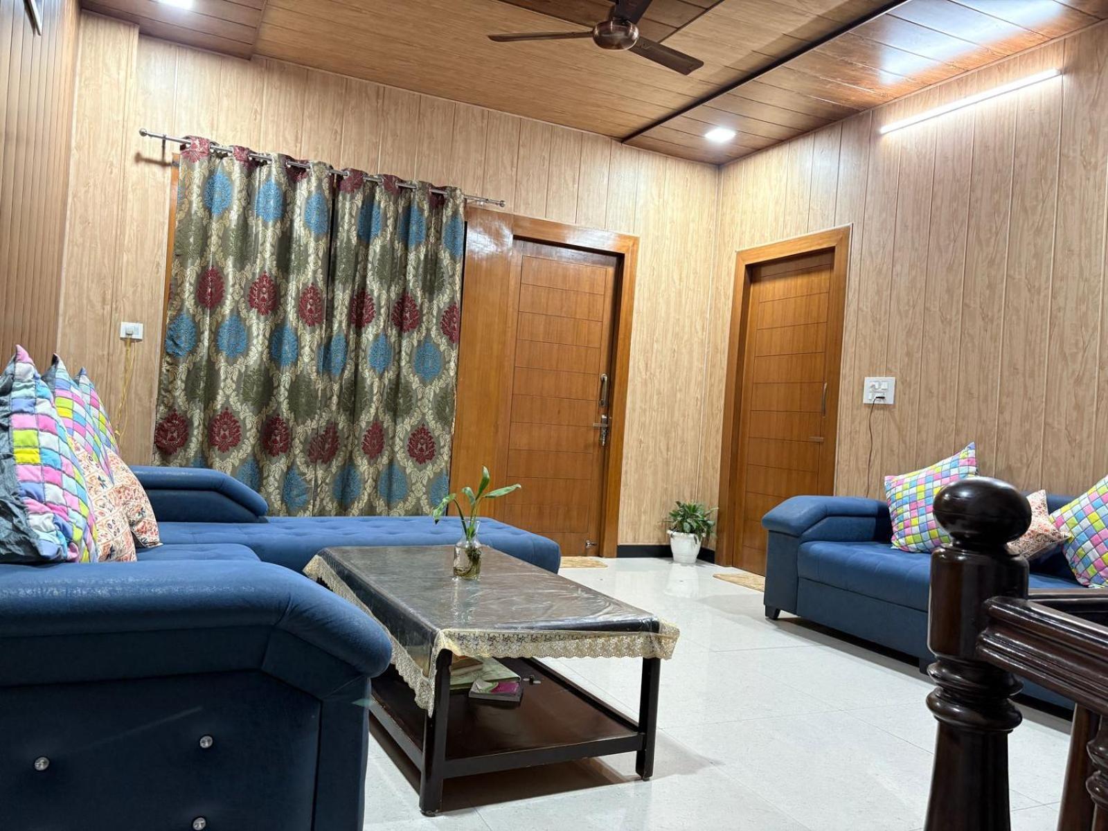 Shreshth Home Stay - Best Family Accommodation - 3Km From Har Ki Pauri, Haridwar, Uttarakhand Esterno foto